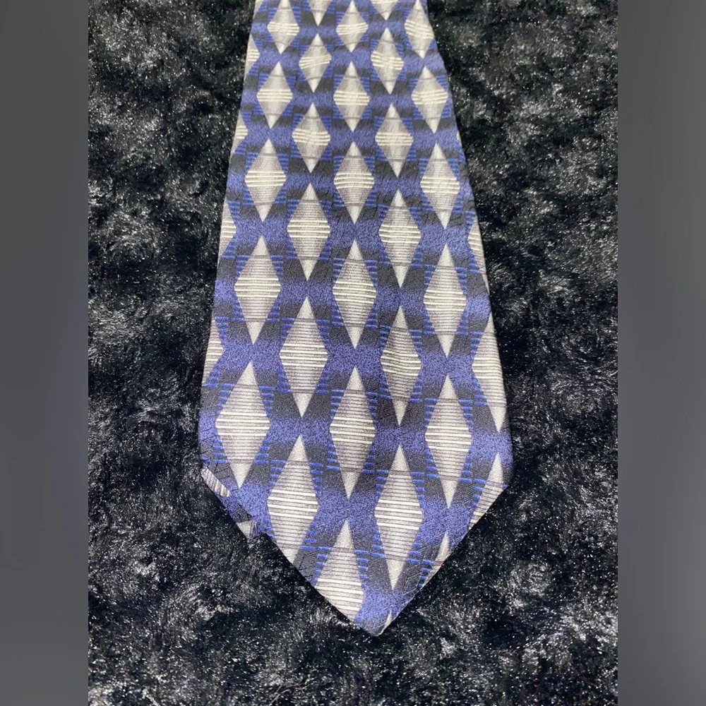 Louis Roth Necktie - Picture 2 of 6